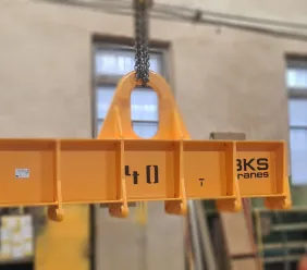 Траверса для контейнеров 40т